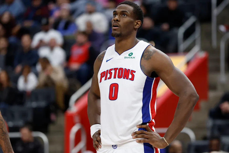 Detroit Pistons center Jalen Duren (0) looks on during a game.© Rick Osentoski-Imagn Images