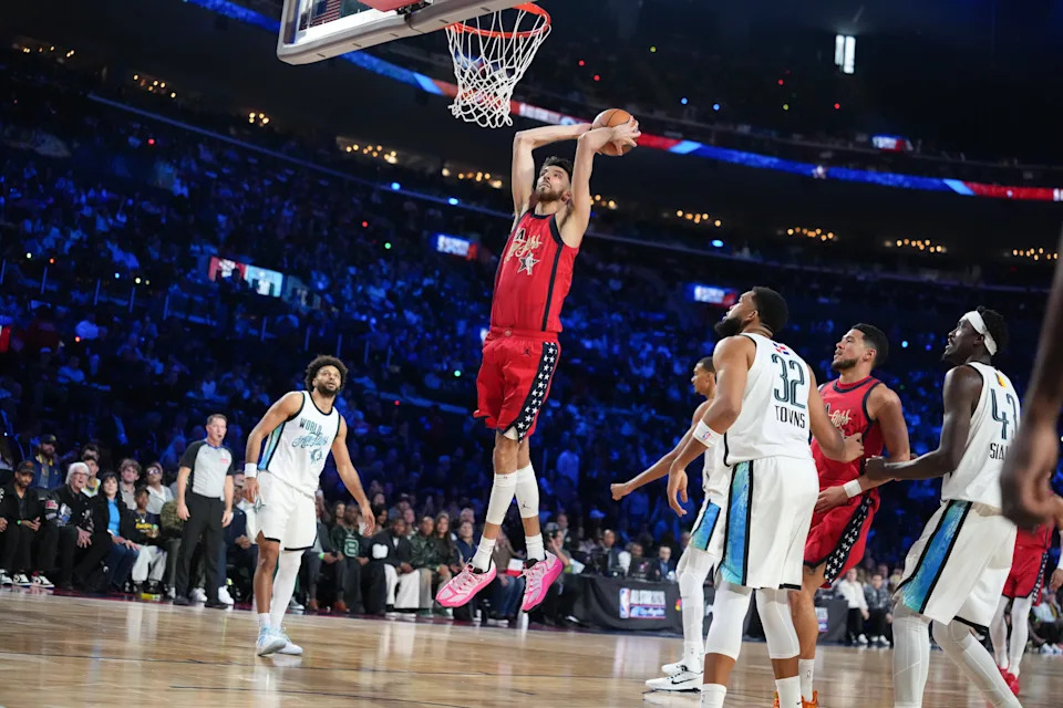 Feb 15, 2026; Inglewood, California, USA; Team USA Stars center Chet Holmgren (7) of the Oklahoma City Thunder dunks in game one against Team World during the 75th NBA All Star Game at Intuit Dome. Mandatory Credit: Kirby Lee-Imagn Images