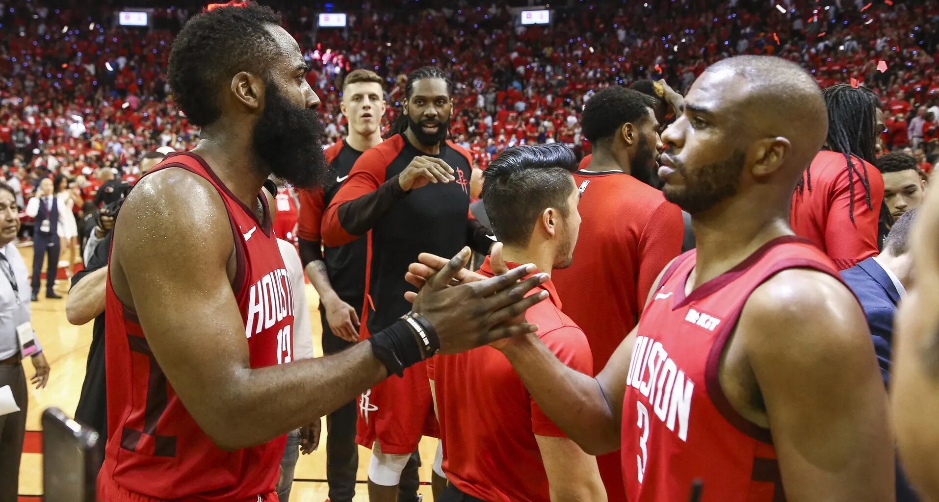 Former Rocket Chris Paul announces his retirement after 21 seasons