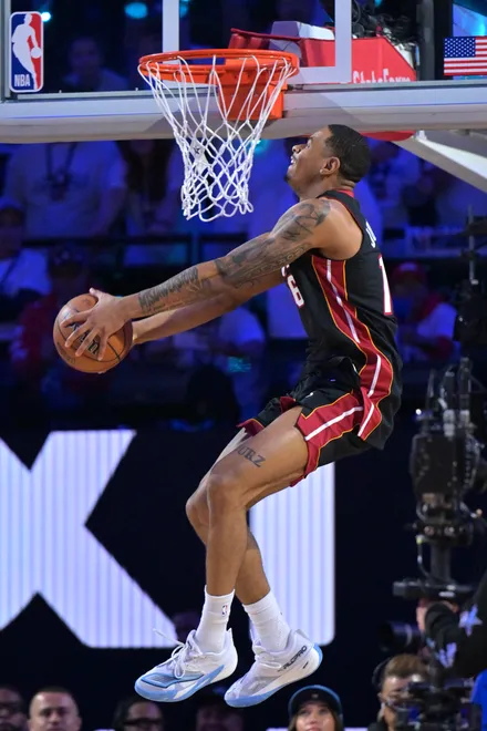 Feb 14, 2026; Los Angeles, CA, USA; Miami Heat forward Keshad Johnson (16) competes in the slam dunk competition during the 2026 NBA All Star Saturday Night at Intuit Dome. Mandatory Credit: Jayne Kamin-Oncea-Imagn Images