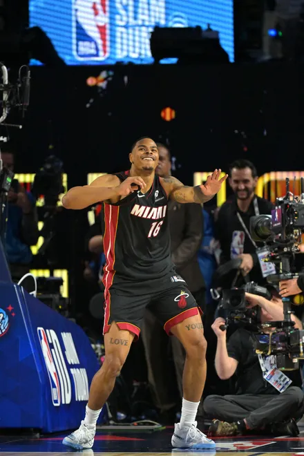 Feb 14, 2026; Los Angeles, CA, USA; Miami Heat forward Keshad Johnson (16) reacts in the slam dunk competition during the 2026 NBA All Star Saturday Night at Intuit Dome. Mandatory Credit: Jayne Kamin-Oncea-Imagn Images
