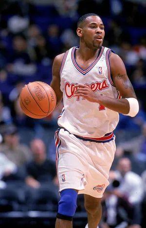 2 Dec 1999: Derek Anderson #1 of the Los Angeles Clippers dribbles the ball during the game against the Houston Rockets at the Staples Center in Los Angeles, California. The Clippers defeated the Rockets 109-96. Mandatory Credit: Tom Hauck /Allsport