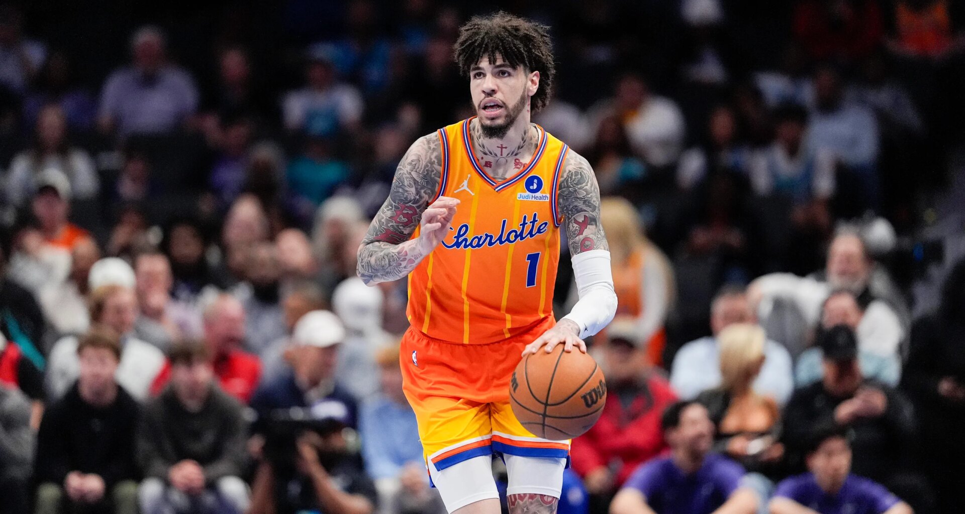 LaMelo Ball breaks silence after viral car crash in Charlotte