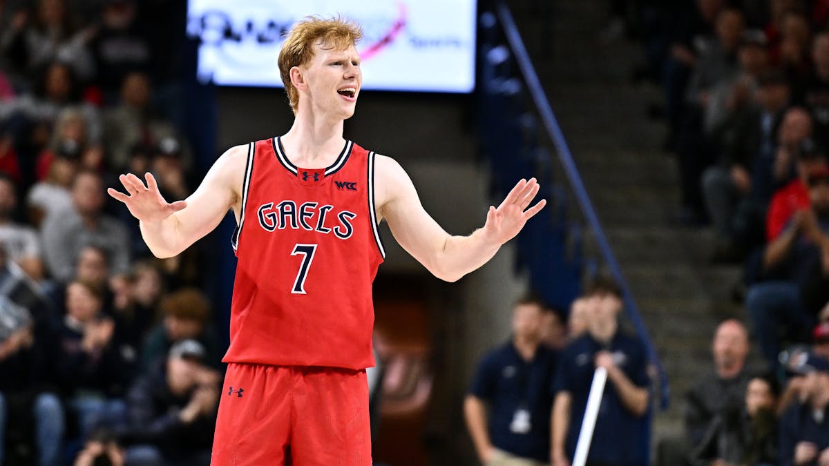 WATCH: College Basketball Play of the Day