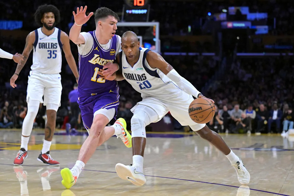 Dallas Mavericks forward Khris Middleton (20)Jayne Kamin-Oncea-Imagn Images