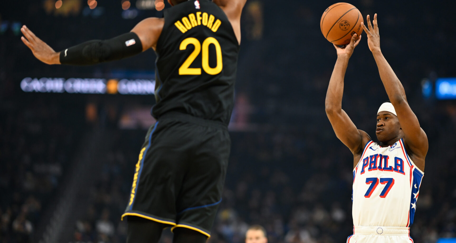 VJ Edgecombe scores 25 in 76ers' 4th straight win, 113-94 over Warriors with Curry sidelined