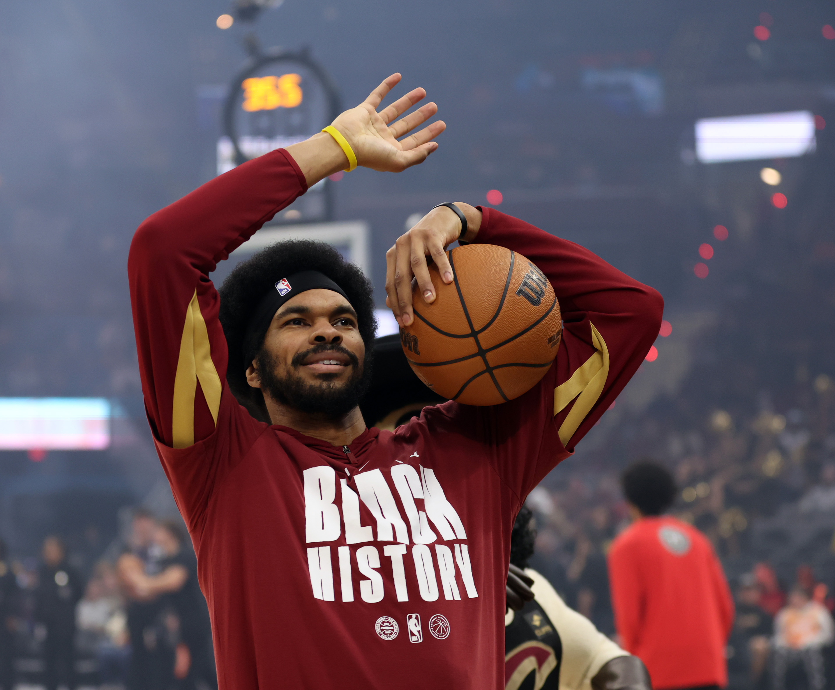 Cleveland Cavaliers center Jarrett Allen waves to fans before the game against the Washington Wizards. 