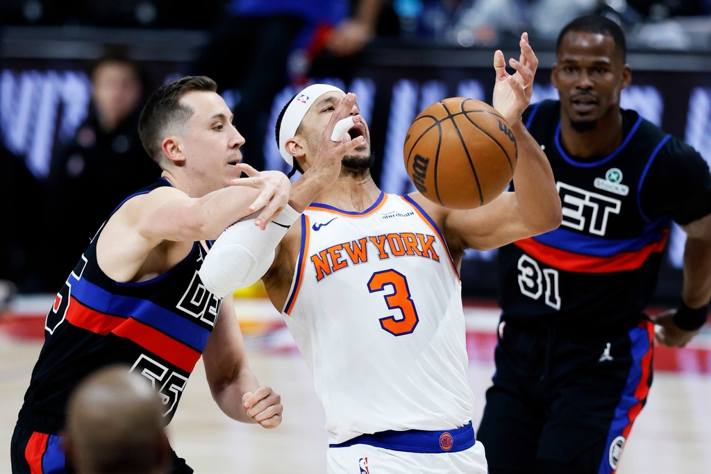 Pistons rout Knicks, 118-80, as Josh Hart joins growing injury list