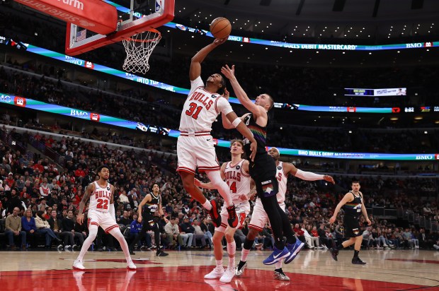 Chicago Bulls guard Jaden Ivey (31) pulls down a rebound in the first half of a game against the Denver Nuggets at the United Center in Chicago on Feb. 7, 2026. (Chris Sweda/Chicago Tribune)