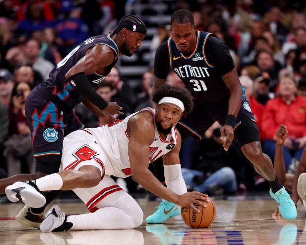 Chicago Bulls forward Guerschon Yabusele (28) looks for an open teammate in the second half of a game against the Detroit Pistons at the United Center in Chicago on Feb. 21, 2026. (Chris Sweda/Chicago Tribune)