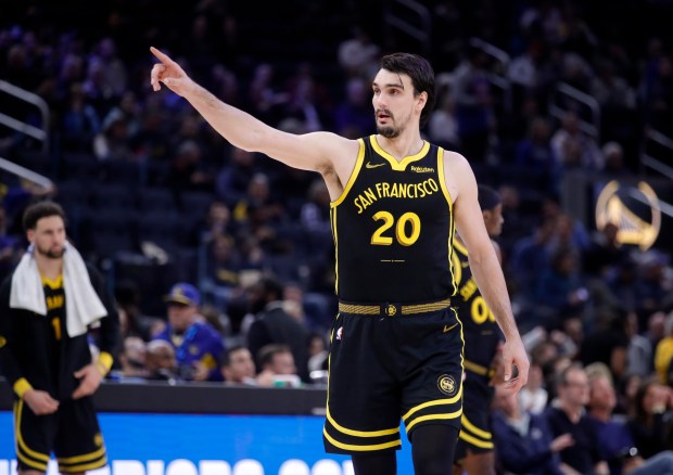 The Warriors' Dario Šarić gestures during a game against the Pelicans on Jan. 10, 2024, in San Francisco. (Jane Tyska/Bay Area News Group)