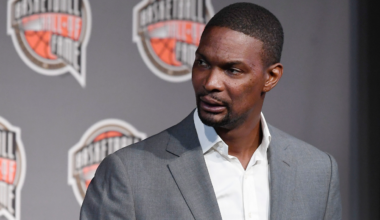 Former Raptor Chris Bosh says he's 'lucky to be alive' after recent health scare