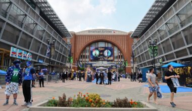 Mavericks hiring CAA Sports to help find naming-rights partner for future arena