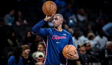 Chris Paul dealt to Raptors in three-team deal