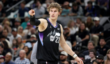 Utah Jazz vs Rockets Lauri Markkanen...