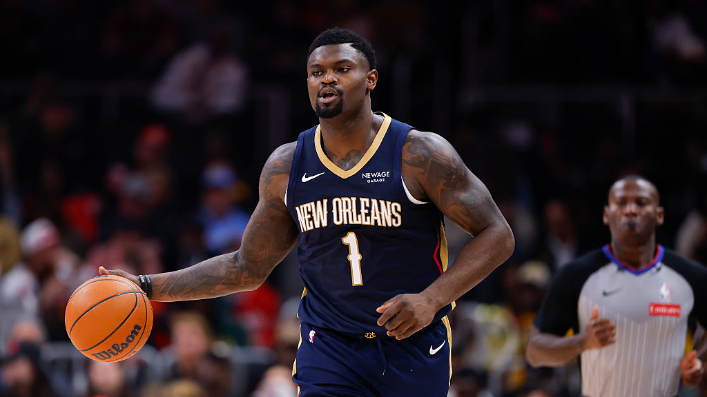 ATLANTA, GEORGIA - JANUARY 7: Zion Williamson #1 of the New Orleans Pelicans dribbles during the second quarter against the Atlanta Hawks at State Farm Arena on January 7, 2026 in Atlanta, Georgia. NOTE TO USER: User expressly acknowledges and agrees that, by downloading and or using this photograph, User is consenting to the terms and conditions of the Getty Images License Agreement. (Photo by Todd Kirkland/Getty Images)