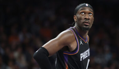 Suns C Mark Williams...