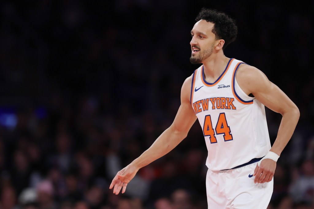 Knicks' Shamet delivers another 3-point barrage in win vs. Lakers