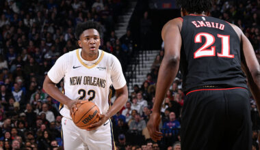PHILADELPHIA, PA - JANUARY 31: Derik Queen #22 of the New Orleans Pelicans is guarded by Joel Embiid #21 of the Philadelphia 76ers on January 31, 2026 at the Wells Fargo Center in Philadelphia, Pennsylvania NOTE TO USER: User expressly acknowledges and agrees that, by downloading and/or using this Photograph, user is consenting to the terms and conditions of the Getty Images License Agreement. Mandatory Copyright Notice: Copyright 2026 NBAE (Photo by David Dow/NBAE via Getty Images)
