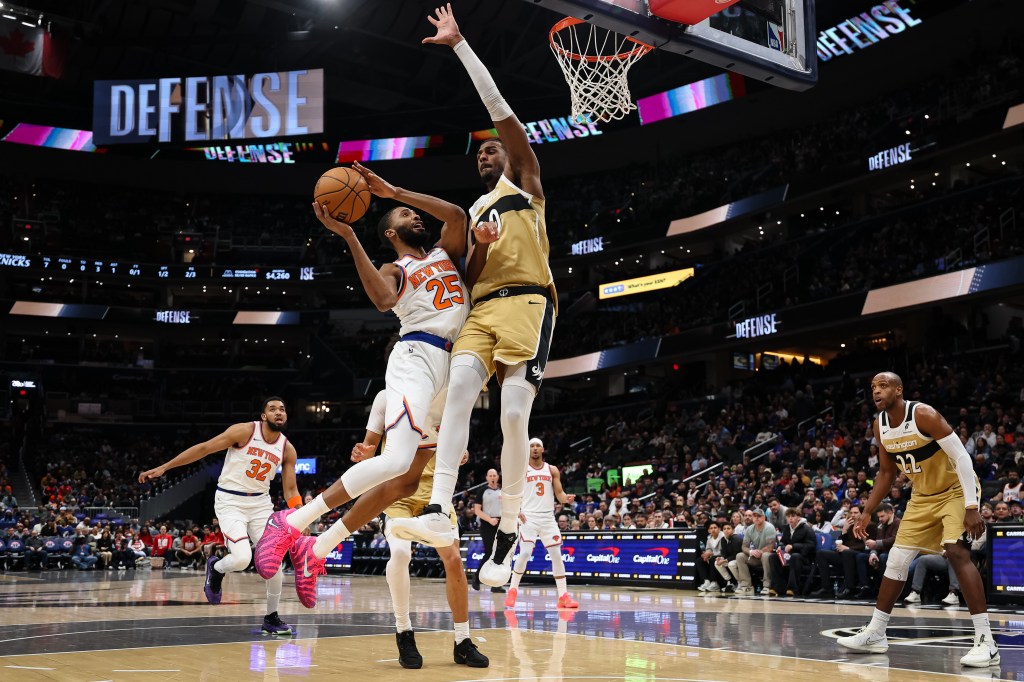 Knicks extend streak to 7 as Hart, Diawara get hurt in win vs. Wizards