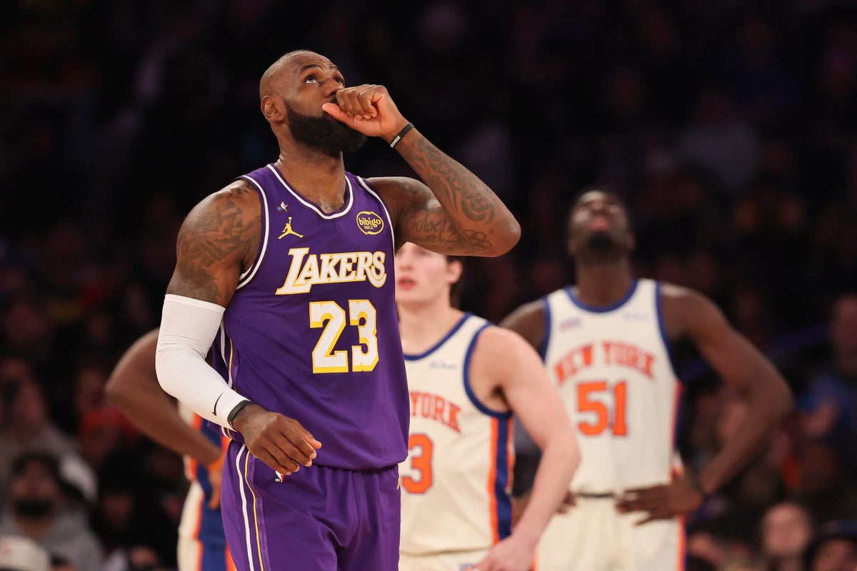 Why LeBron James should start thinking about joining next year’s Knicks
