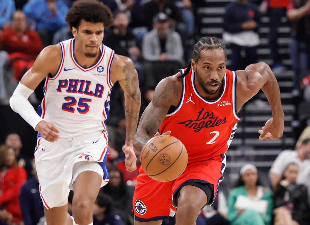 In a tanking world, NBA investigating Clippers for trying too hard