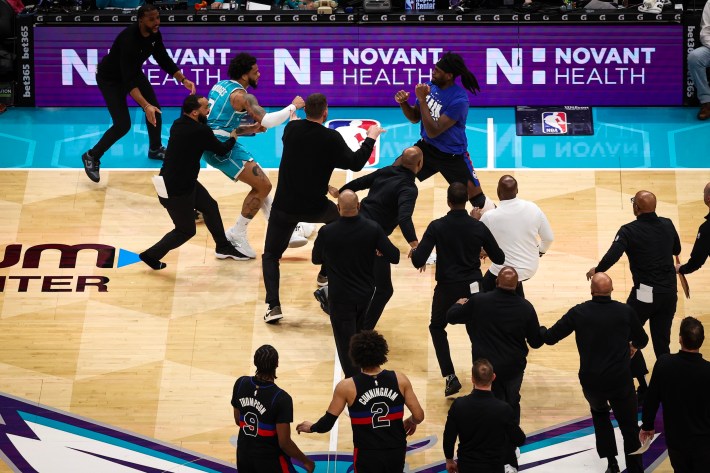 Isaiah Stewart and Miles Bridges square up.