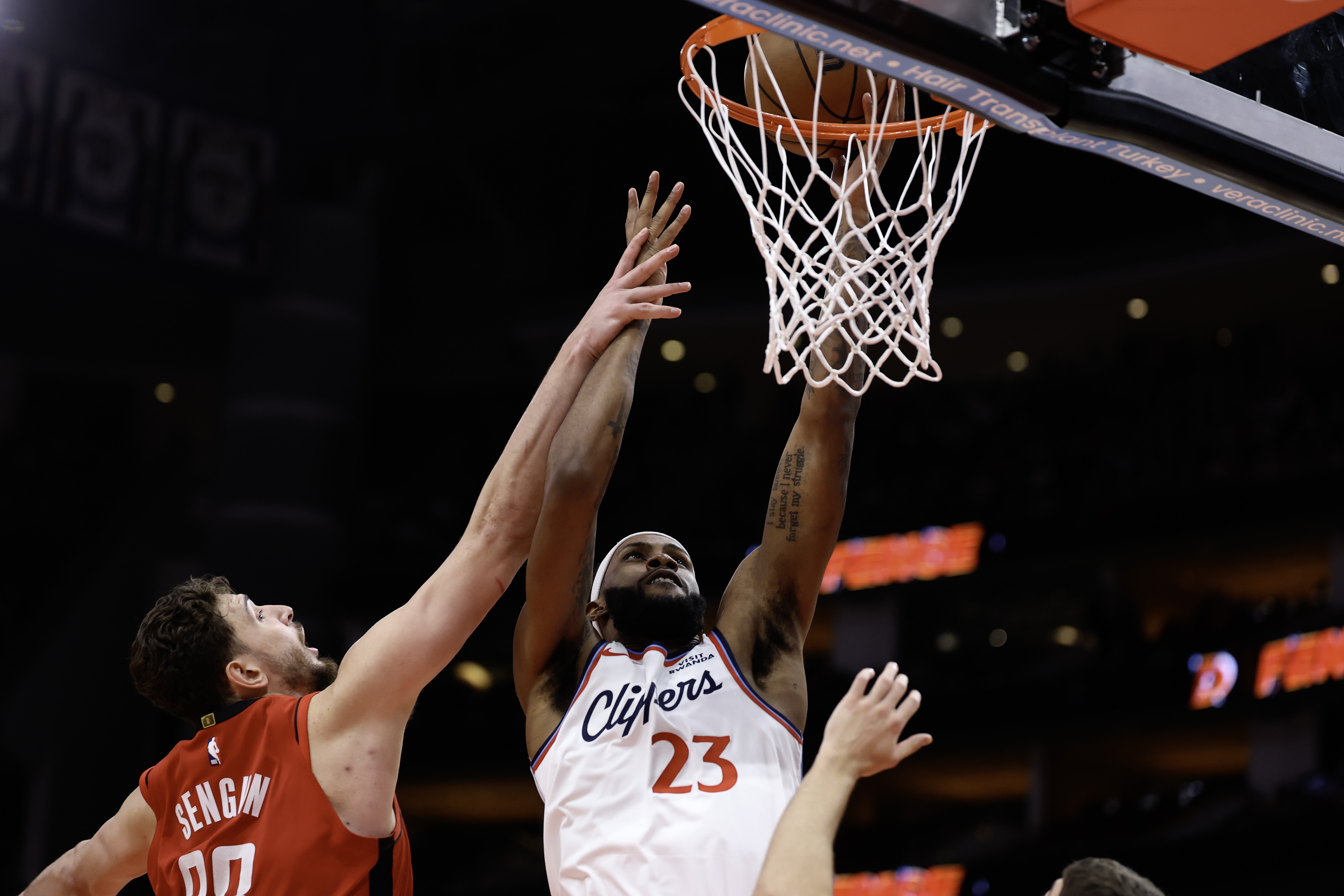 Clippers center Isaiah Jackson (23) shoots as Houston Rockets forward...
