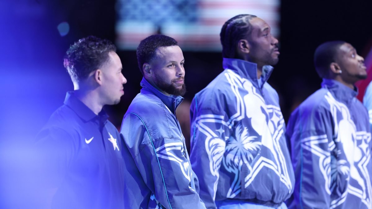 Steph Curry rocks Klay Thompson shoes at NBA All-Star Game – NBC Bay Area