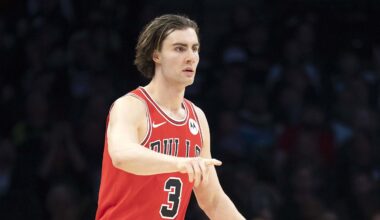 Jan 22, 2026; Minneapolis, Minnesota, USA; Chicago Bulls guard Josh Giddey (3) dribbles the ball against the Minnesota Timberwolves in the second half at Target Center. Mandatory Credit: Jesse Johnson-Imagn Images
