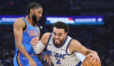 Hornets acquire Tyus Jones, two picks from Magic