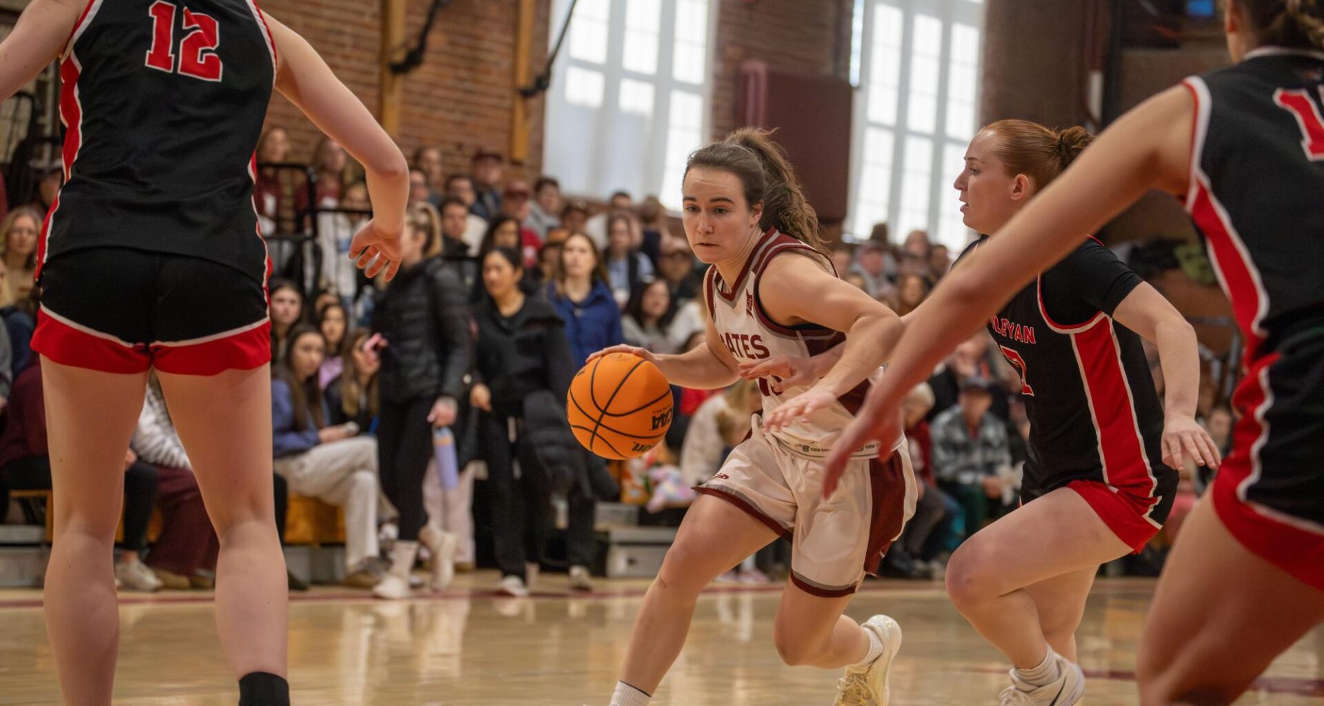 Women’s Basketball Pulls Out Nail-Biting Senior Day Win Over Wesleyan – The Bates Student