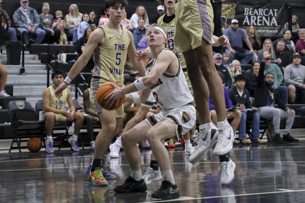 PREP BASKETBALL: Cullman celebrates senior night with a 62-30 rout of Hanceville