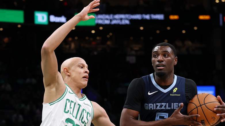 Jordan Walsh defending