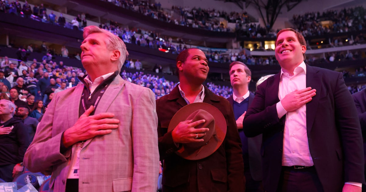 Dallas Mavericks hire CAA Sports to find sponsors, naming rights partner for new arena