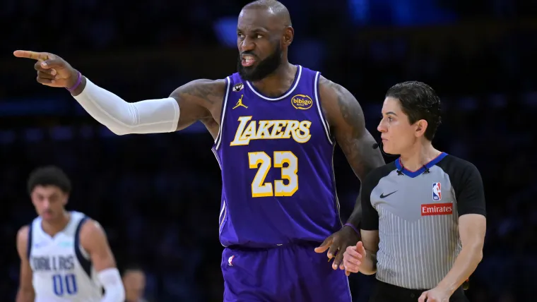 Lakers' LeBron James set an age-defying record image