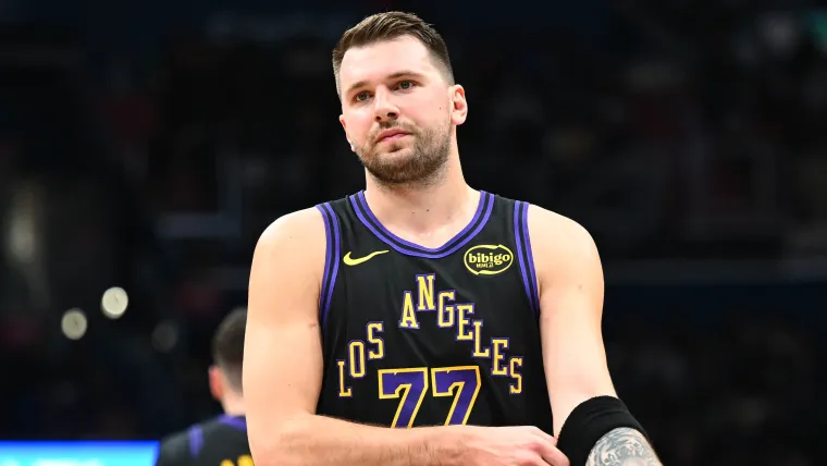 Luka Doncic sends seven-word message to Lakers amid growing trade rumors image
