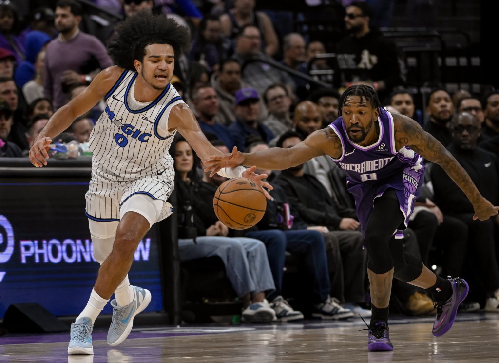Orlando Magic take down Kings on road