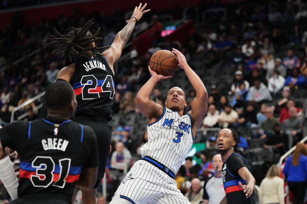 Orlando Magic aim to bounce back against top-seeded Pistons