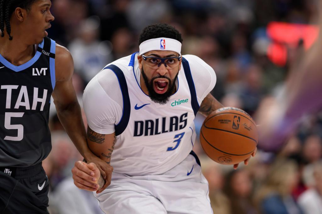 Wizards acquiring Anthony Davis from Mavericks