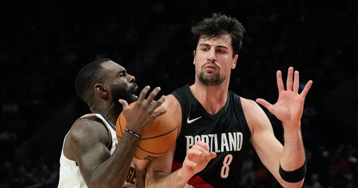 Trail Blazers All-Star guard Deni Avdija leaves game vs. Suns with lower back injury