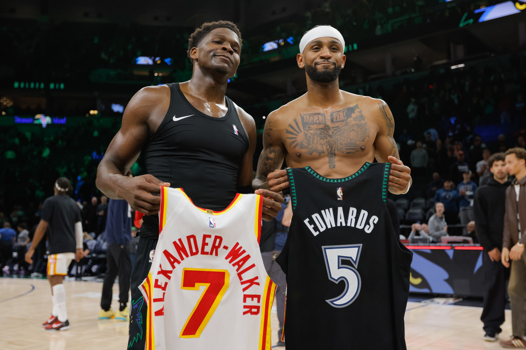 Alexander-Walker savors return to MN