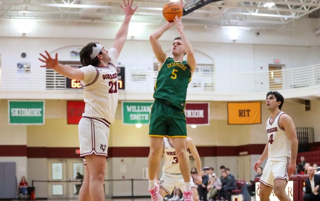 Thoroughbreds fall to Vassar, in first round of Liberty League playoffs – Saratogian