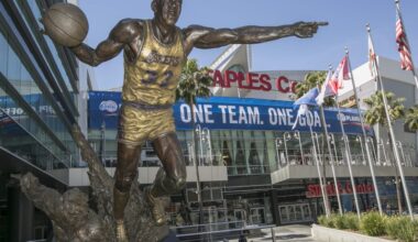 Miami Heat's Pat Riley to be immortalized Sunday by Lakers