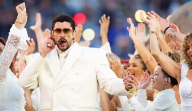 Bad Bunny shouts out ex-Mavericks guard J.J. Barea in Super Bowl halftime show