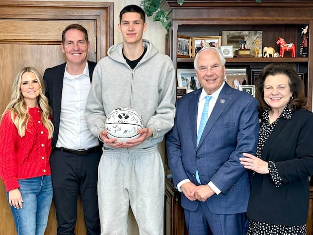Elder Rasband meets with NBA and former BYU player Egor Dëmin – Church News