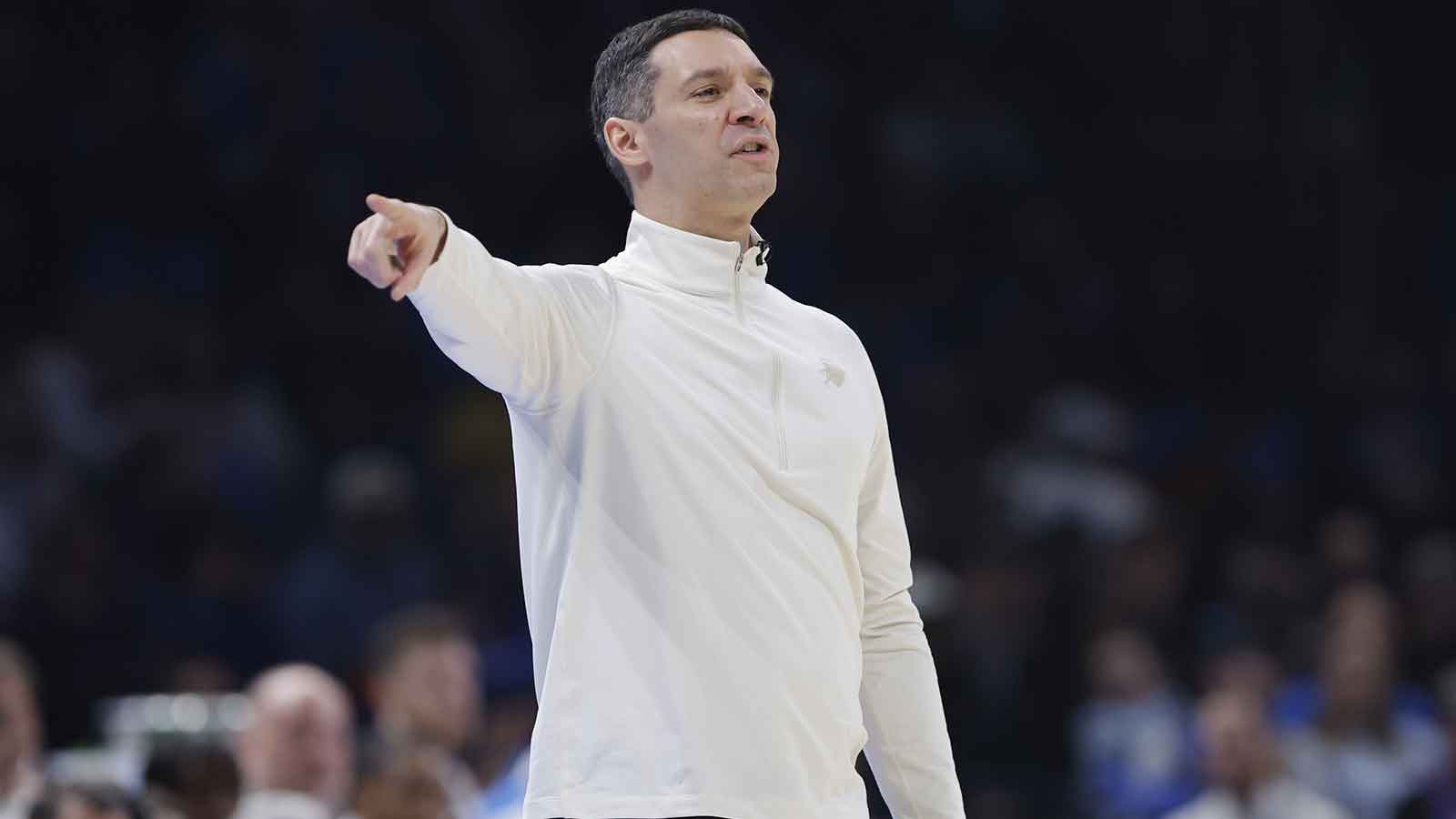 Thunder Head Coach Mark Daigneault gestures to his team during a play against the Cleveland Cavaliers during the first half at Paycom Center