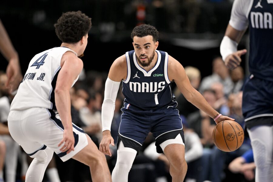 Mavericks Waive Tyus Jones | Hoops Rumors