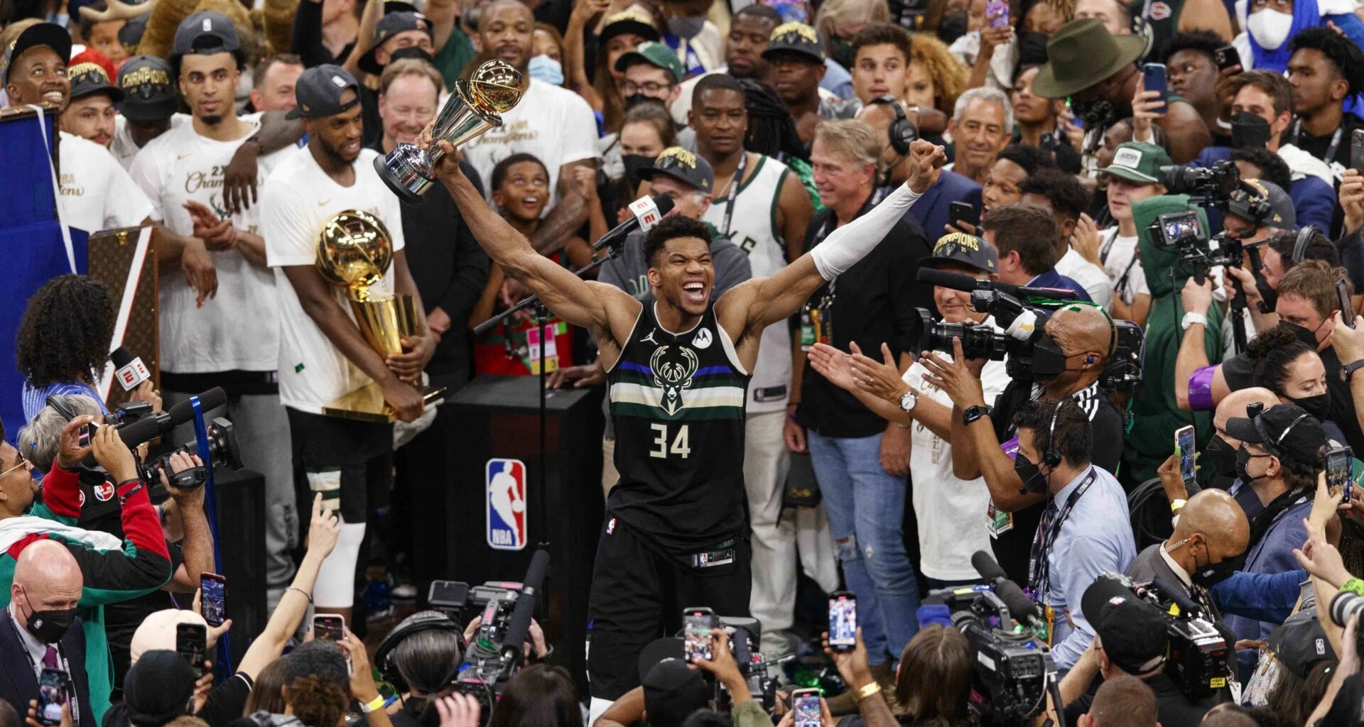 Dear Giannis Antetokounmpo, Sincerely, Portland Trail Blazers Fans – The Lead