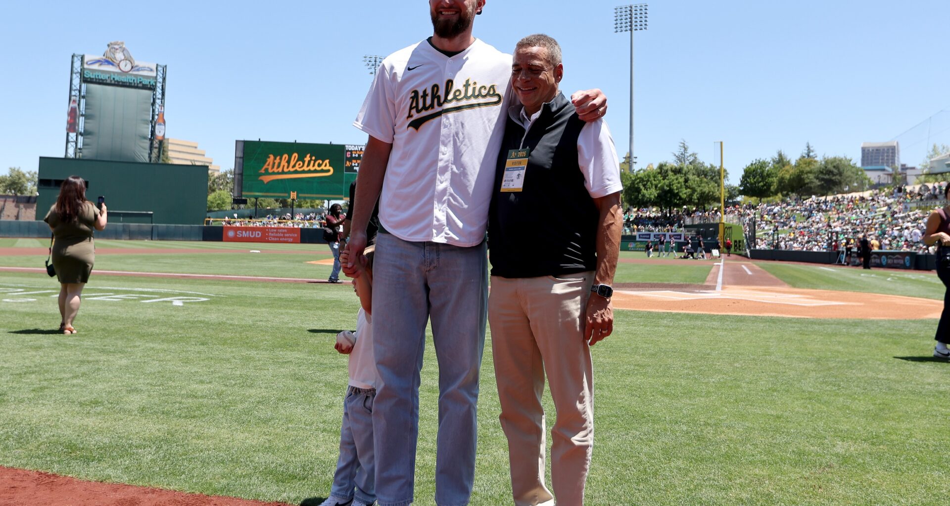 Kings Urged To Blow Up Team Amid Trade Deadline Rumors